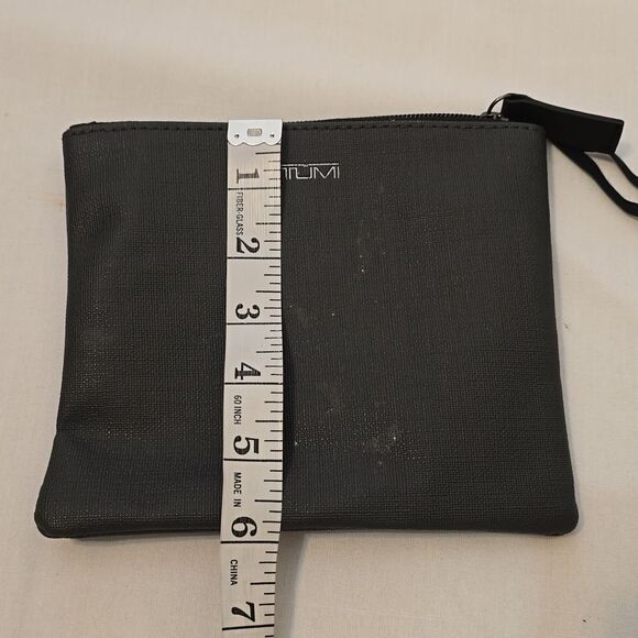 Tummi by delta toiletries travel bag. - Picture 4 of 6